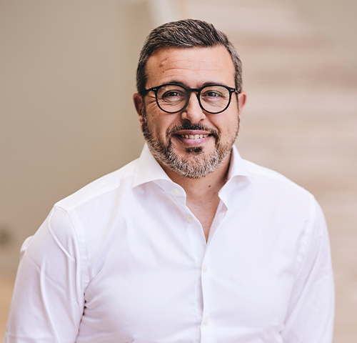 Israel Losada Salvador Chief Operating Officer