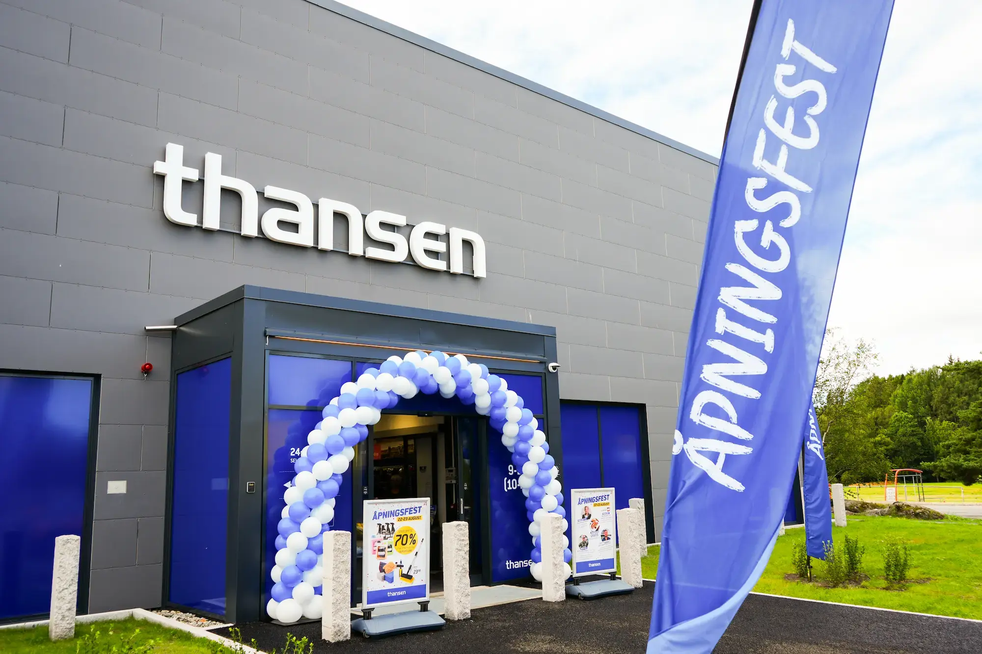 thansen Launches the World’s Biggest Self-Service In-store AutoStore System