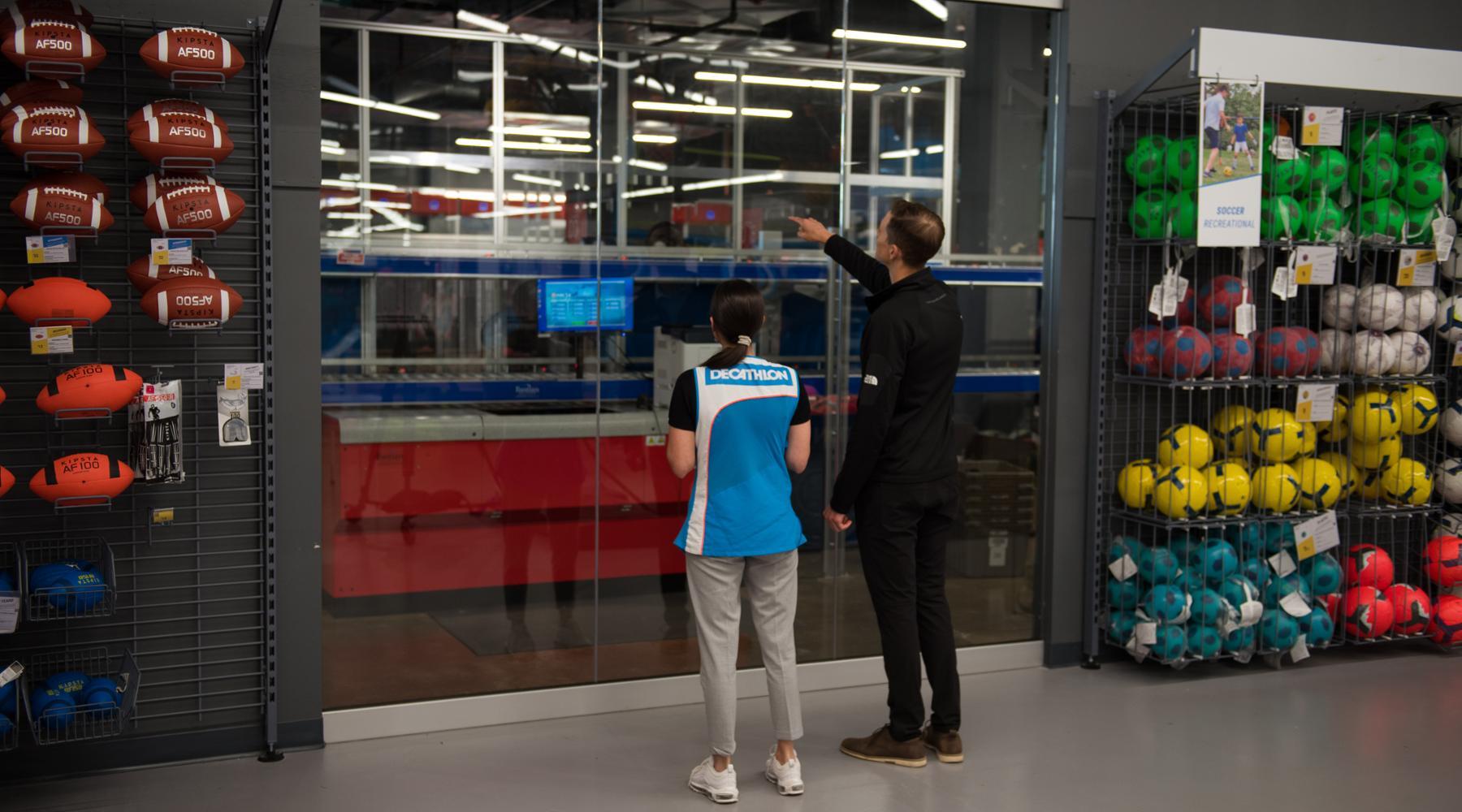 Retail Warehouse: Benefits & Optimization