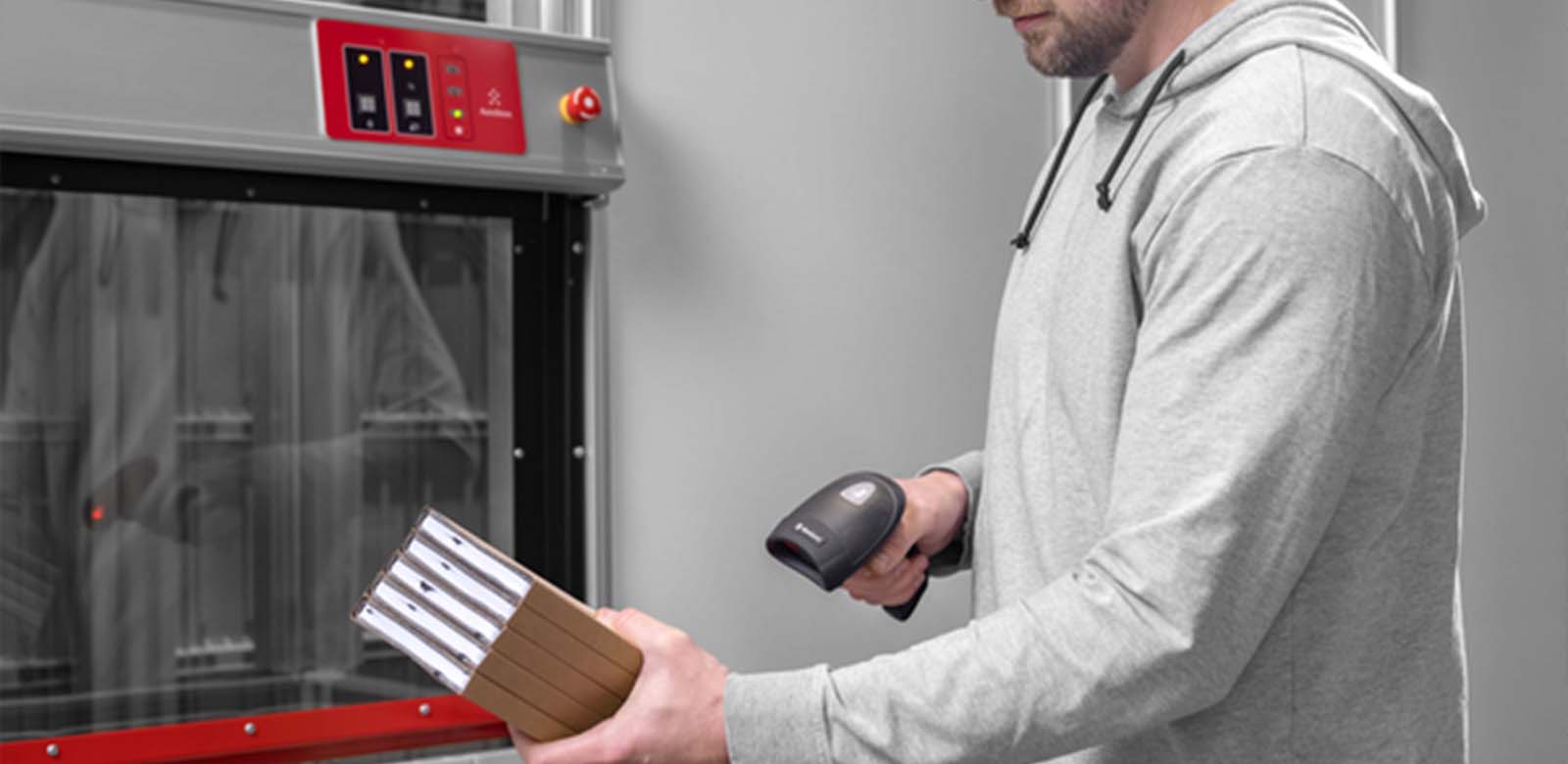 autostore-sku-scanning-picking-man