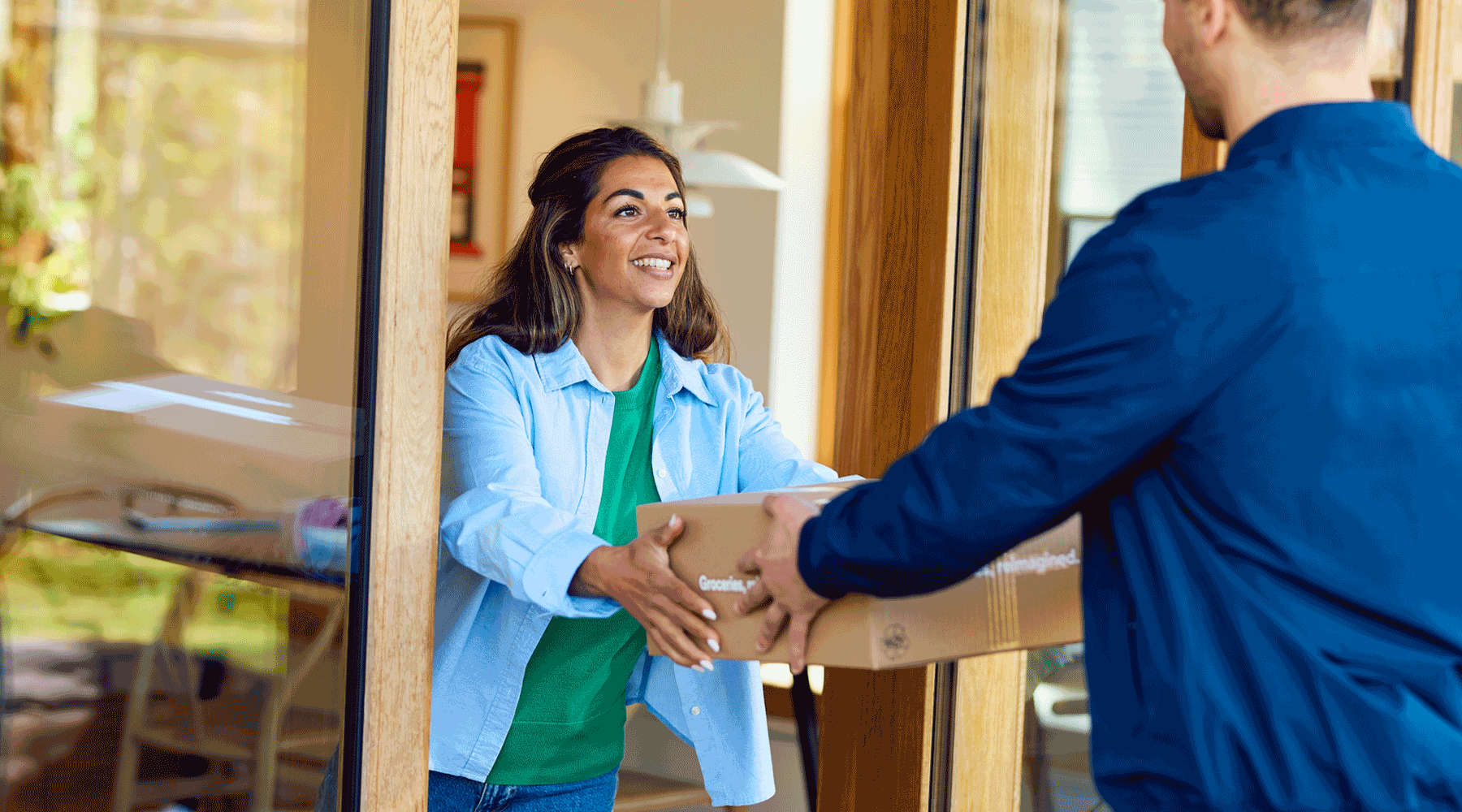 Last-Minute Shoppers — Their Impact & How to Serve Them with Expedited Shipping